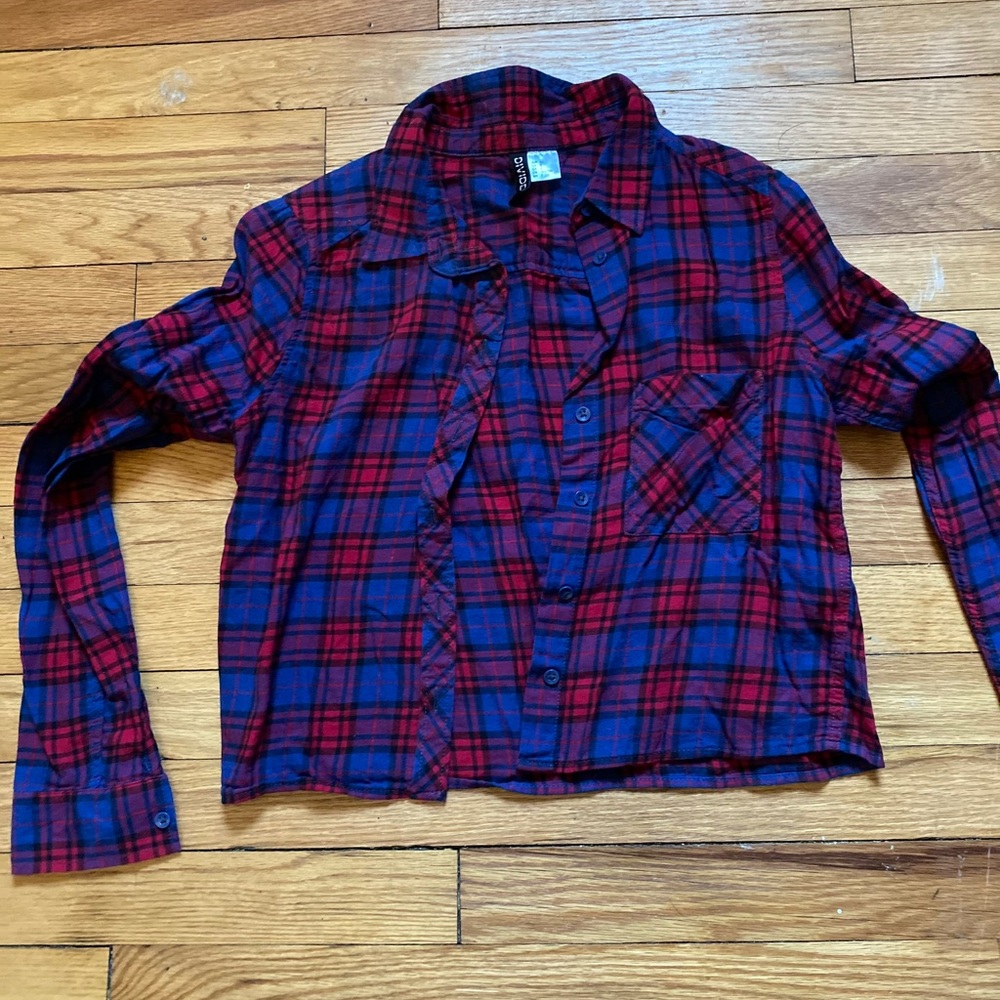 H&M cropped button up flannel top
